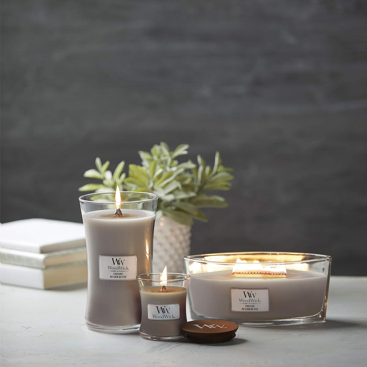 WoodWick Fireside Candela Profumata con Stoppino in Legno 609 g