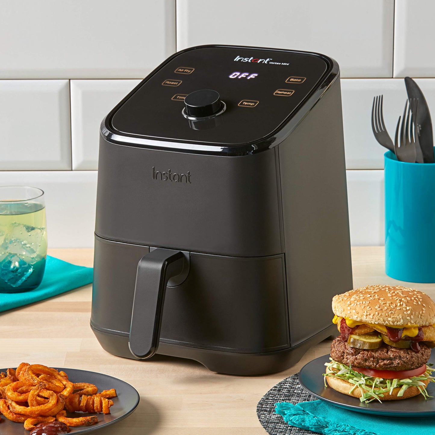 Instant Vortex Plus with ClearCook - 5.7 L Digital Healthy Hot Air Fryer -1700 W